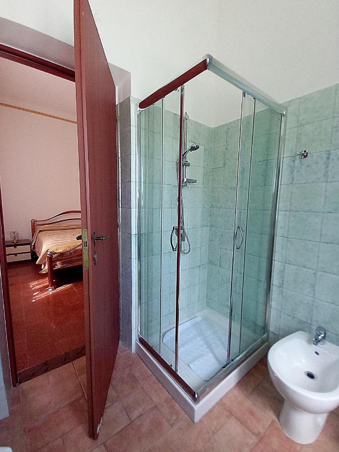 B&B Le Palme Чивитанова-Марке Экстерьер фото