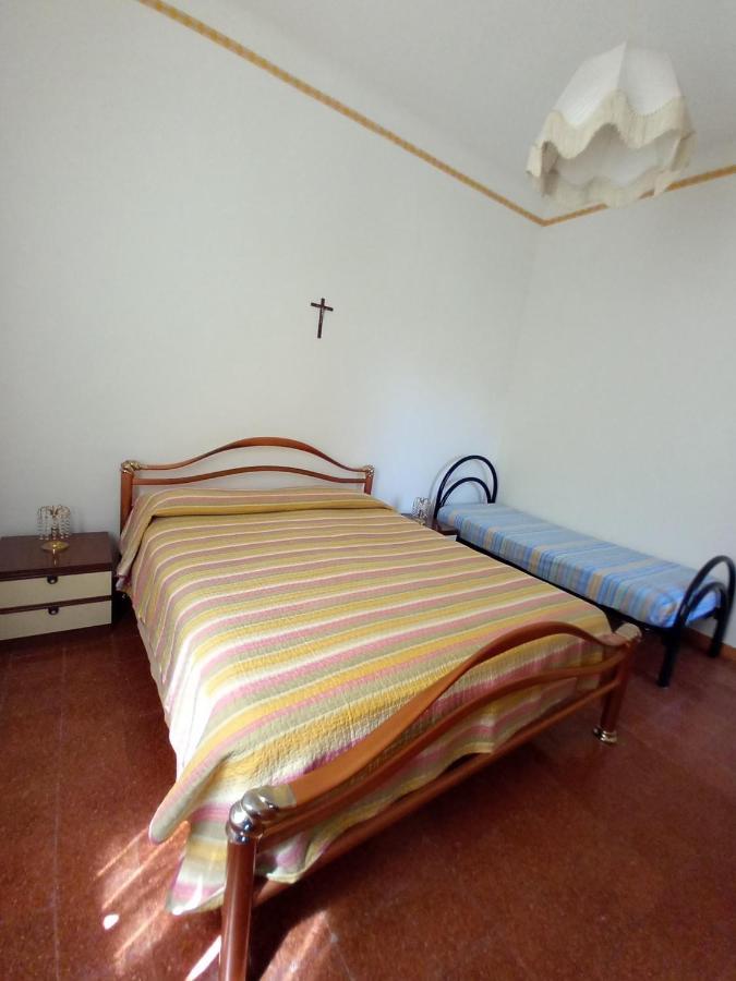 B&B Le Palme Чивитанова-Марке Экстерьер фото